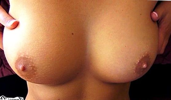 Eloa Lombard не ходит в ломбард, но любит черных парней увешанных золотыми цацками, порно видео
