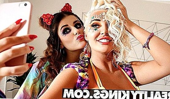 Две красивые лесбиянки удовлетворяют друг друга, порно видео