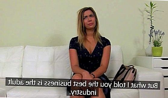 Две телочки мастурбируют на вебку в видео чате, но это не все.., порно видео